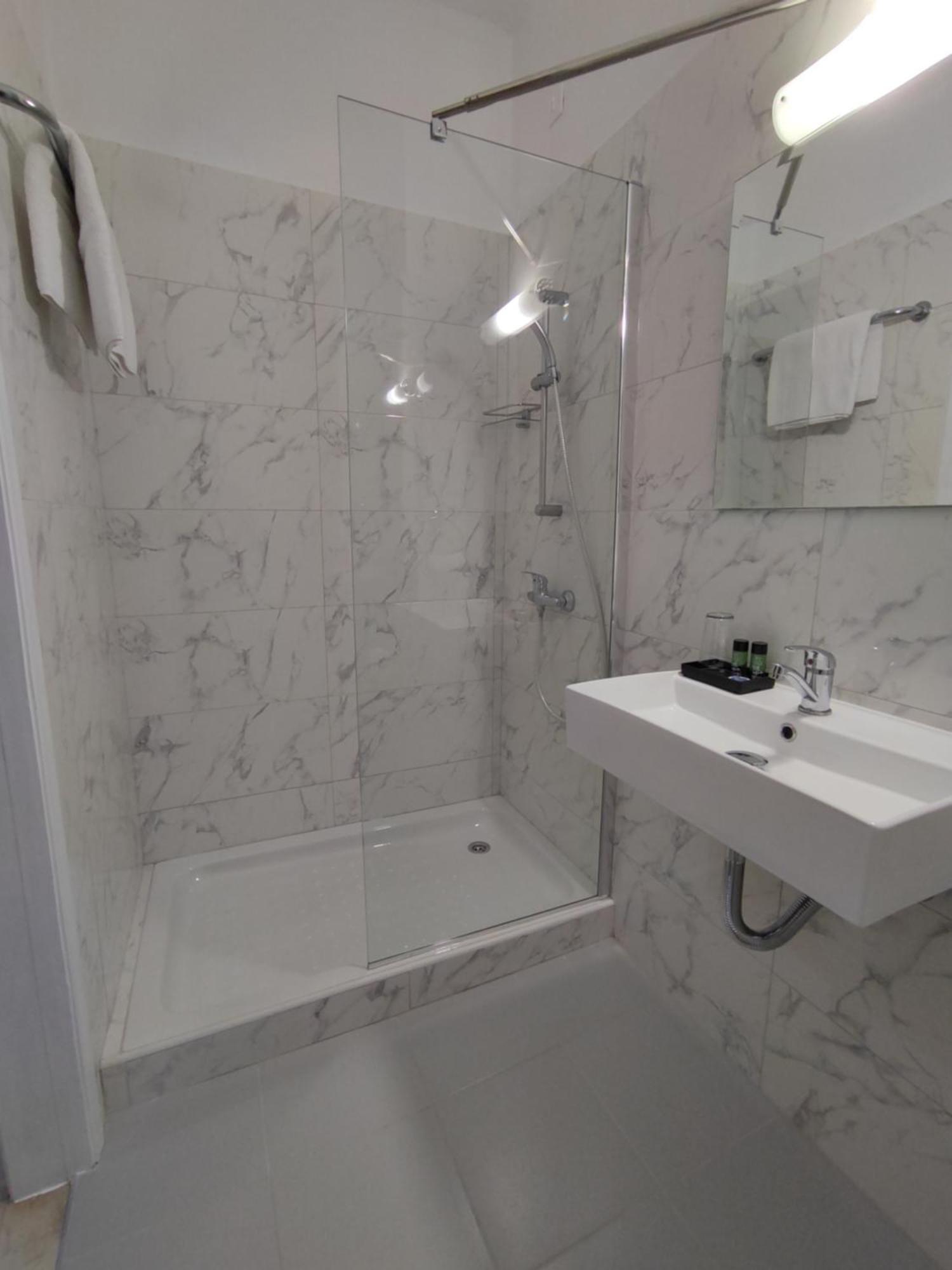 Tina Hotel Dassia  Bagian luar foto