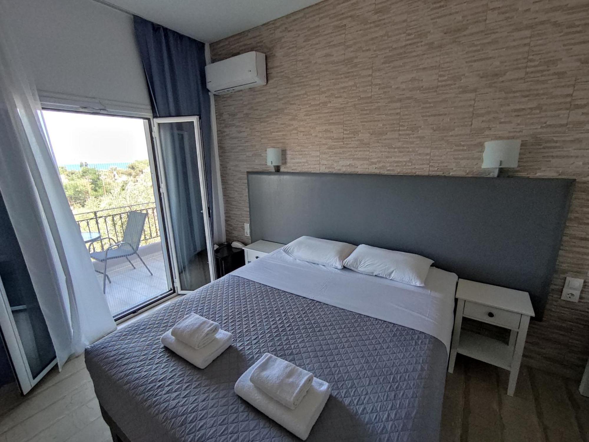 Tina Hotel Dassia  Bagian luar foto